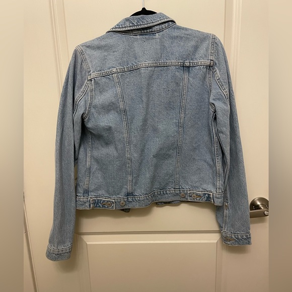 Levi’s Denim Jacket - Picture 2 of 7